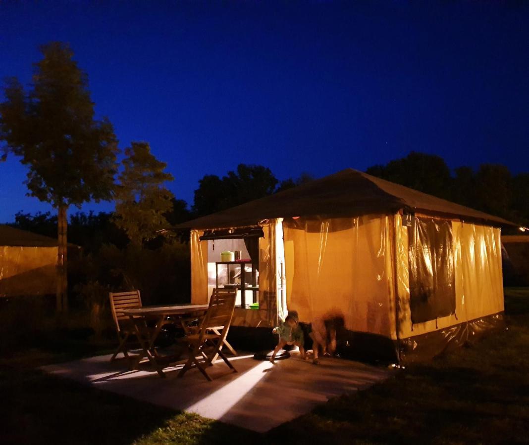 Camping Aquarev Hotel Loudéac Buitenkant foto